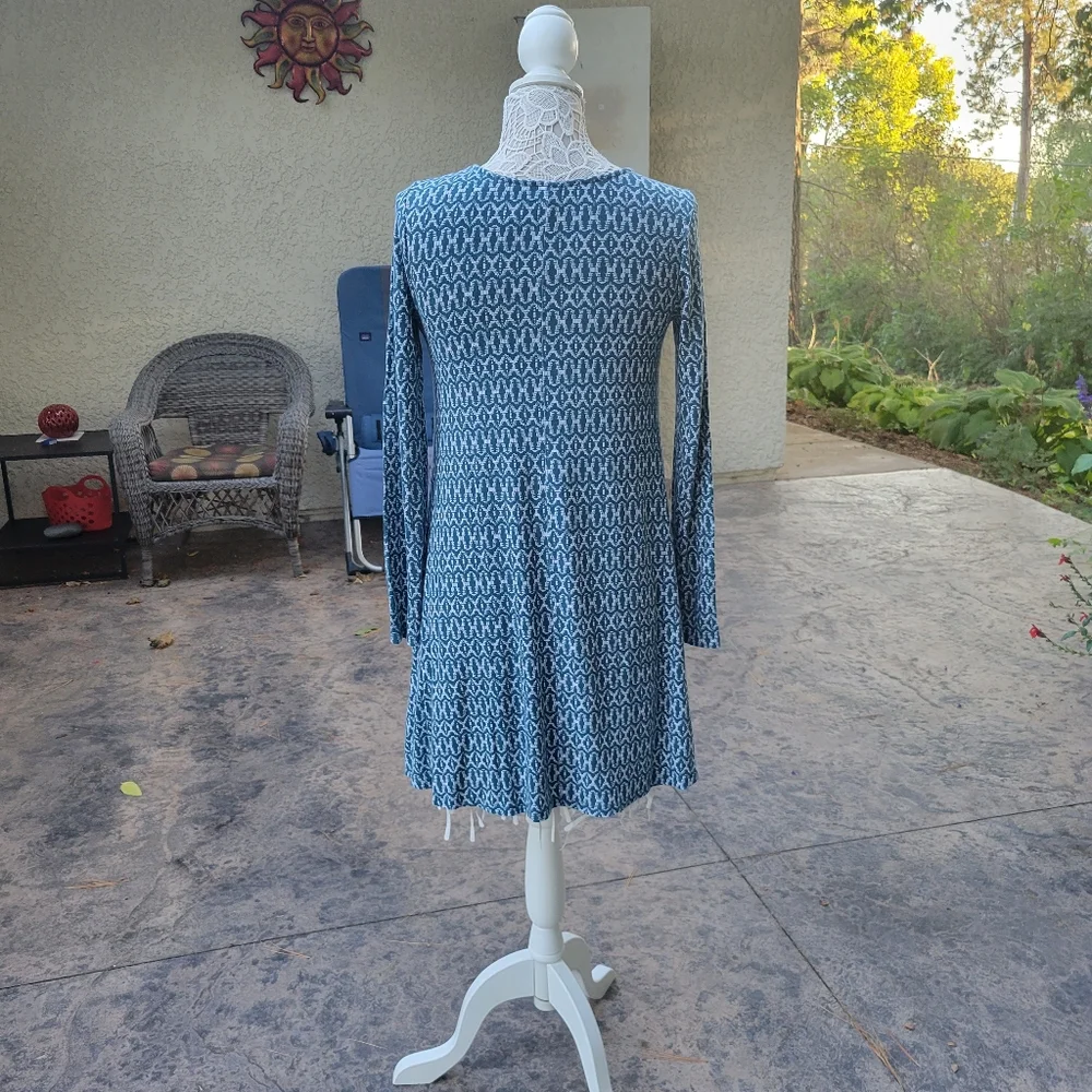 Old Navy Blue and White Patterned Long-Sleeve Swing Dress